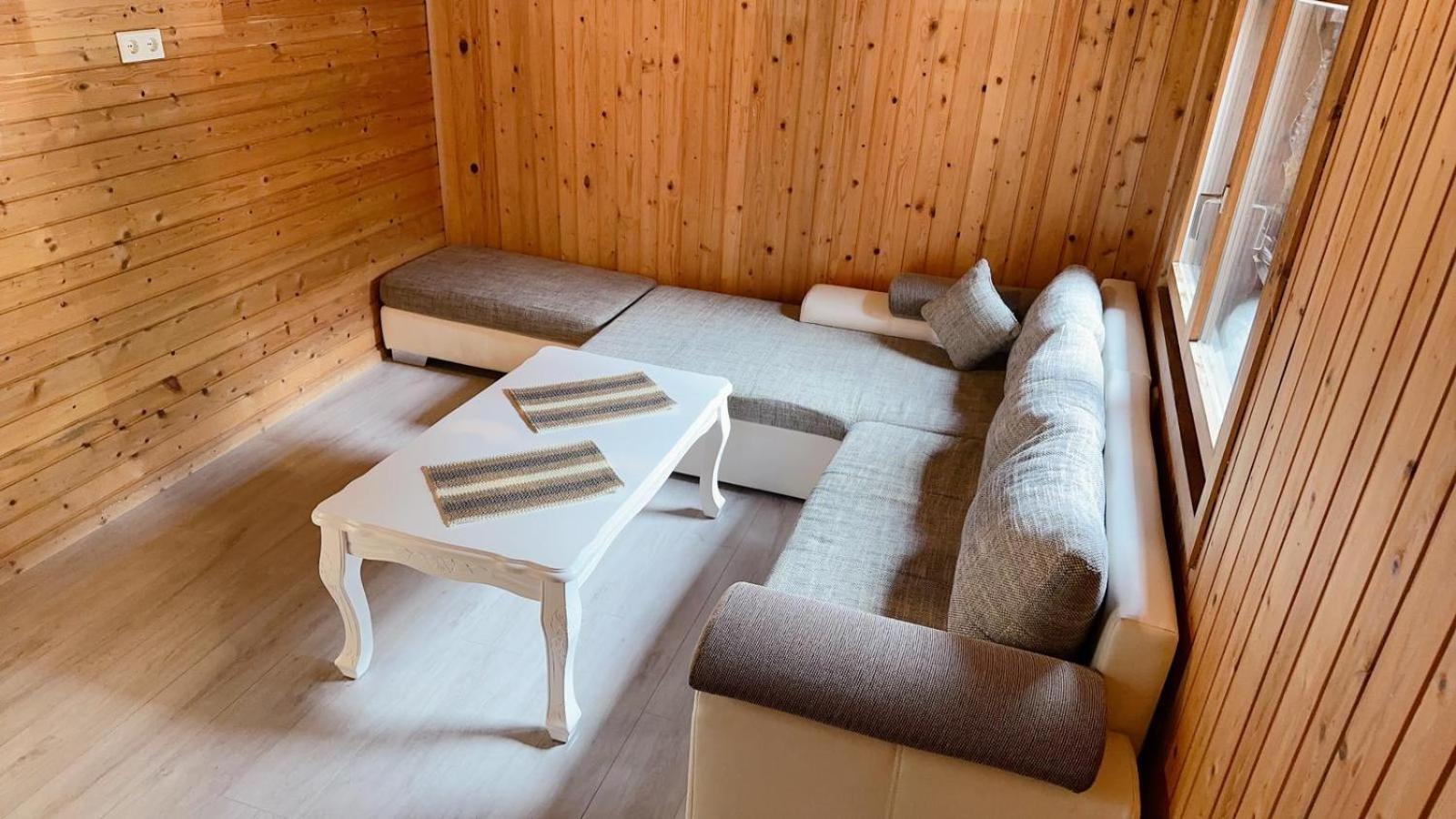 Happy Point Apartment Mellau Buitenkant foto